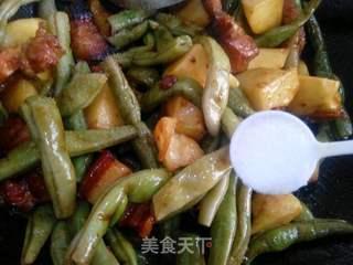 红烧肉炖豆角视频,红烧肉炖豆角，色香味俱全的炖菜教程